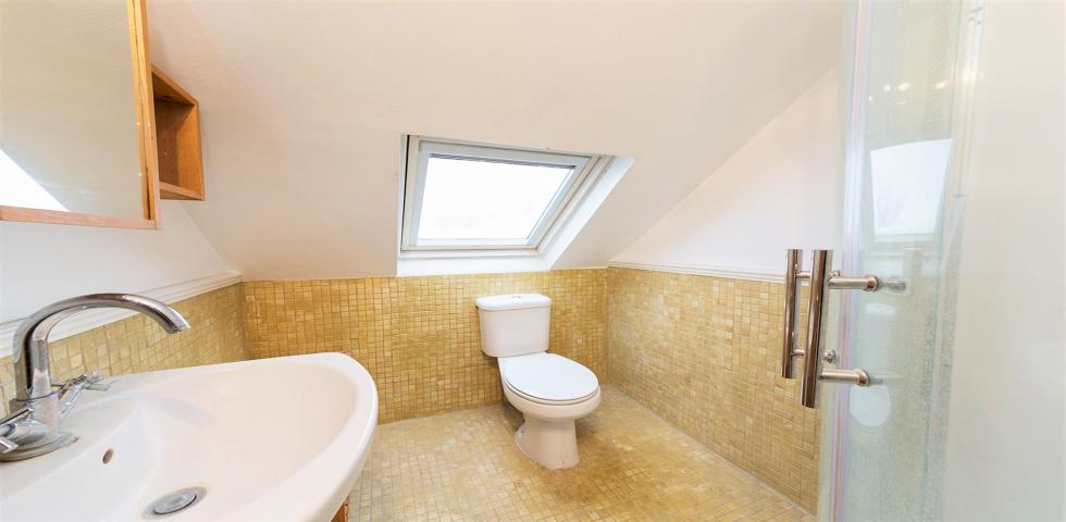			3 Bedroom, 2 bath, 1 reception Flat			 Richborough Road, Kilburn